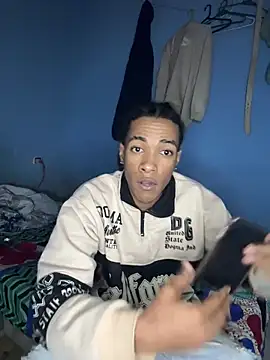 Snapshot of mondacuo3000 chatting on March 17, 7:50 pm mondacuo3000 online show from March 17, 7:50 pm