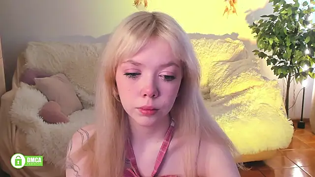 Rochelle kitty online show from April 27, 1:31 pm