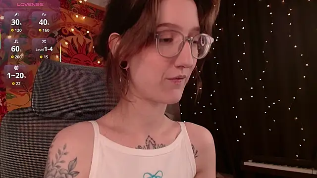 lolami  online show from June 9, 8:26 am