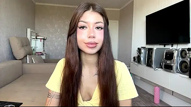 Snapshot of You_Club_Winx chatting on May 21, 7:26 am You Club Winx online show from May 21, 7:26 am