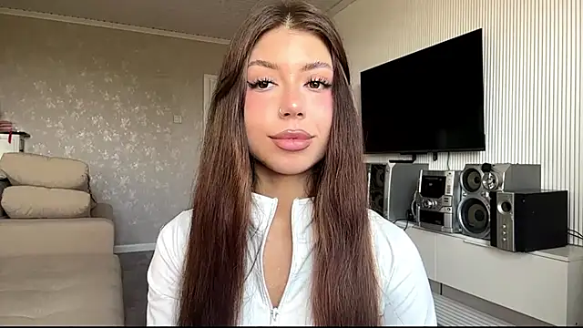 Snapshot of You_Club_Winx chatting on May 23, 7:13 am You Club Winx online show from May 23, 7:13 am