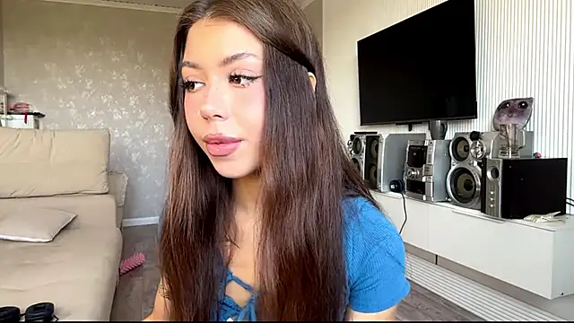 Snapshot of You_Club_Winx chatting on May 25, 7:58 am You Club Winx online show from May 25, 7:58 am