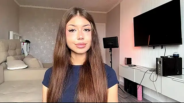 Snapshot of You_Club_Winx chatting on June 28, 8:20 am You Club Winx online show from June 28, 8:20 am