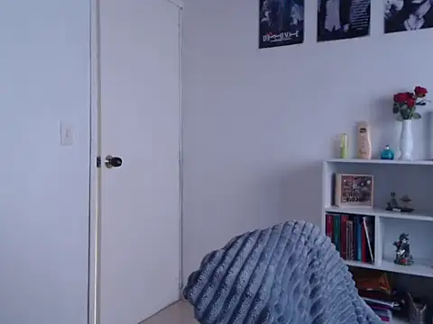 gris26 online show from March 4, 1:17 pm