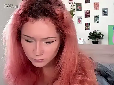 pixieyes00n online show from March 17, 7:33 am