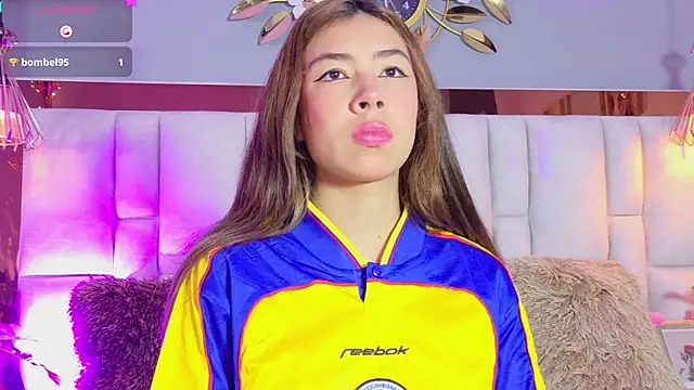 ValeryGomezz online show from July 3, 2:56 pm