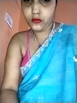 Snapshot of Nency_Love143 chatting on April 19, 5:23 pm Nency Love143 online show from April 19, 5:23 pm