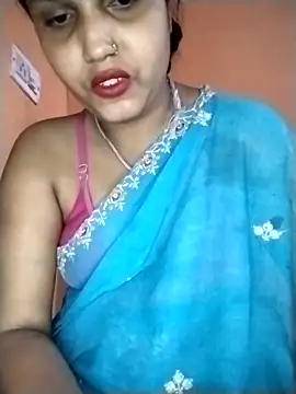 Snapshot of Nency_Love143 chatting on April 19, 6:10 pm Nency Love143 online show from April 19, 6:10 pm