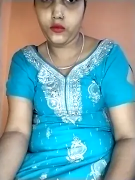 Snapshot of Nency_Love143 chatting on April 27, 6:06 pm Nency Love143 online show from April 27, 6:06 pm