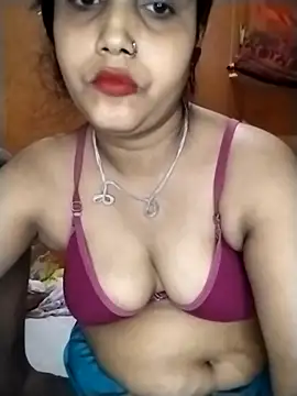 Snapshot of Nency_Love143 chatting on May 4, 5:53 pm Nency Love143 online show from May 4, 5:53 pm