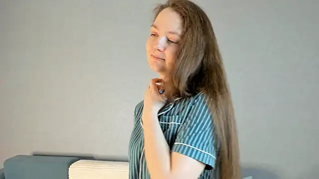 KatheyWasinger online show from March 13, 1:12 am