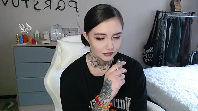 Rin Tozier online show from April 28, 3:22 am