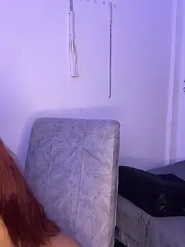 TiffanySander online show from March 10, 6:29 am