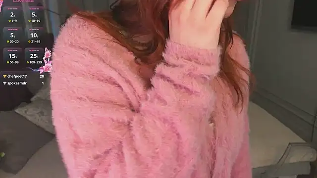 Snapshot of SpicyFox_ chatting on June 18, 3:38 pm SpicyFox online show from June 18, 3:38 pm