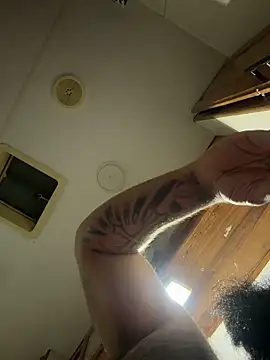 Snapshot of Mandingojay9 chatting on March 21, 8:19 am Mandingojay9 online show from March 21, 8:19 am