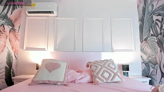 Hada Magica online show from February 18, 6:59 pm