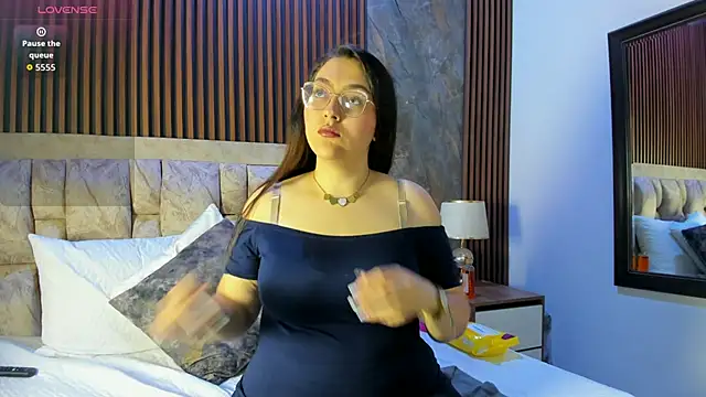 Snapshot of aria_kai_ chatting on March 23, 1:48 pm aria kai online show from March 23, 1:48 pm