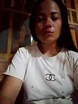 Snapshot of molly-xx chatting on June 17, 5:25 pm molly-xx online show from June 17, 5:25 pm