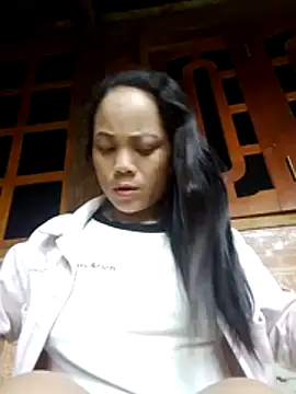 Snapshot of molly-xx chatting on July 2, 8:31 am molly-xx online show from July 2, 8:31 am