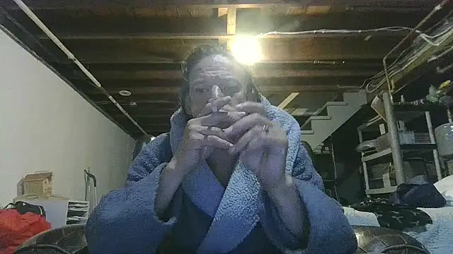 Snapshot of ShadowLove85 chatting on July 4, 6:30 am ShadowLove85 online show from July 4, 6:30 am