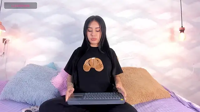 vaelina angels online show from February 17, 7:05 am