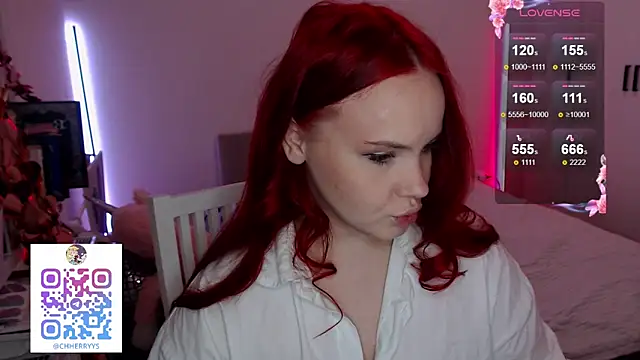 Snapshot of Alice69Fox chatting on February 27, 2:22 am Alice69Fox online show from February 27, 2:22 am