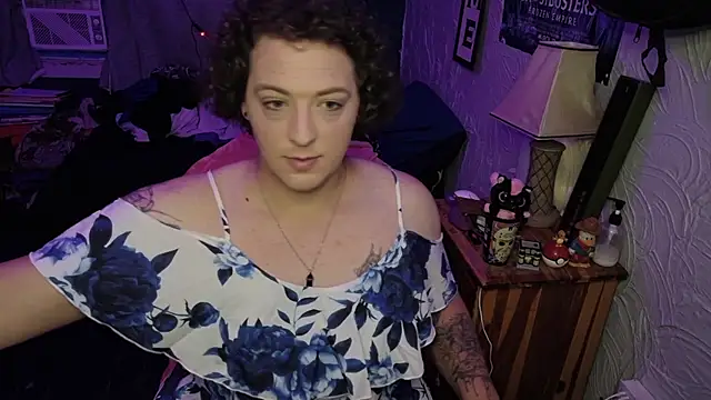 Snapshot of Abagail_soft chatting on May 5, 1:24 am Abagail soft online show from May 5, 1:24 am