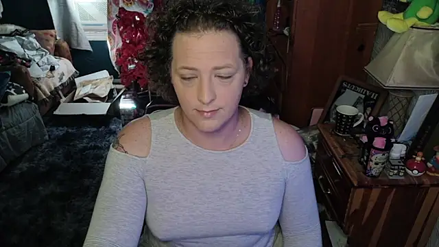 Snapshot of Abagail_soft chatting on June 13, 1:31 pm Abagail soft online show from June 13, 1:31 pm