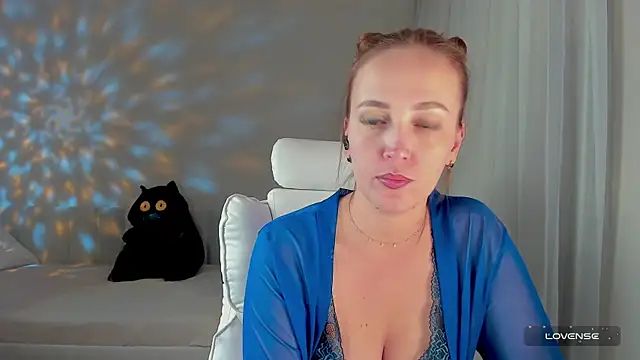 she wolf online show from April 29, 2:21 pm