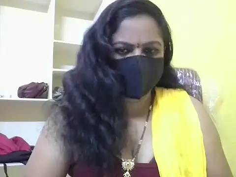 anu-reddyy online show from April 23, 4:46 am