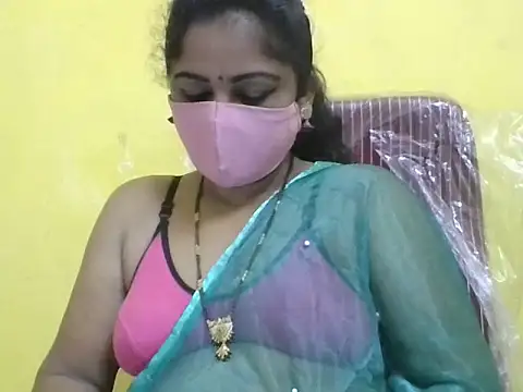 Snapshot of anu-reddyy chatting on May 7, 4:40 am anu-reddyy online show from May 7, 4:40 am