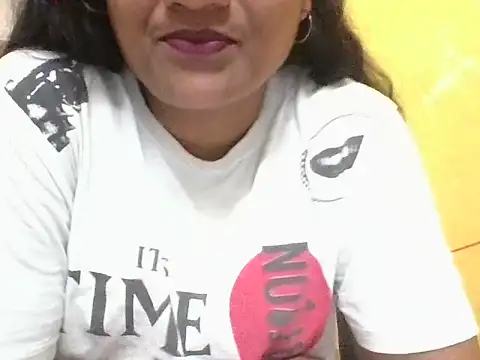Snapshot of anu-reddyy chatting on May 21, 10:44 am anu-reddyy online show from May 21, 10:44 am