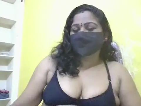 Snapshot of anu-reddyy chatting on July 28, 2:29 am anu-reddyy online show from July 28, 2:29 am