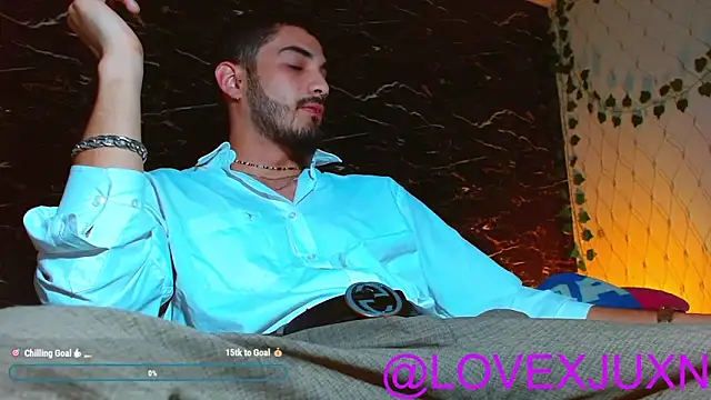 Snapshot of LovexJuxn8 chatting on June 9, 7:58 pm LovexJuxn8 online show from June 9, 7:58 pm