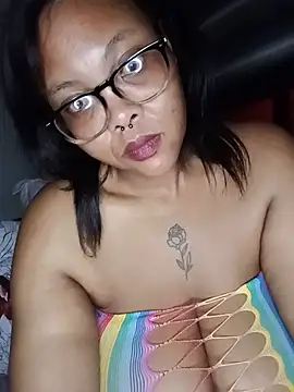ShantelBootyBoobs online show from July 1, 1:51 am