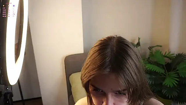 ClarineCasebolt online show from April 28, 2:33 pm