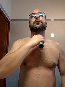 Snapshot of cetriolino chatting on May 13, 5:38 am cetriolino online show from May 13, 5:38 am