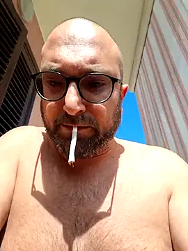 Snapshot of cetriolino chatting on May 18, 1:28 pm cetriolino online show from May 18, 1:28 pm