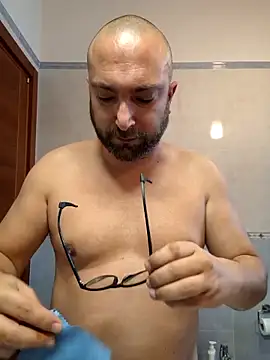Snapshot of cetriolino chatting on May 27, 5:15 am cetriolino online show from May 27, 5:15 am