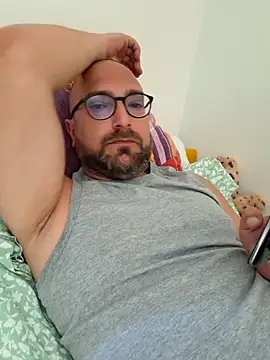 Snapshot of cetriolino chatting on June 2, 5:53 am cetriolino online show from June 2, 5:53 am