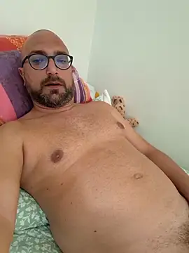 Snapshot of cetriolino chatting on June 5, 3:18 pm cetriolino online show from June 5, 3:18 pm