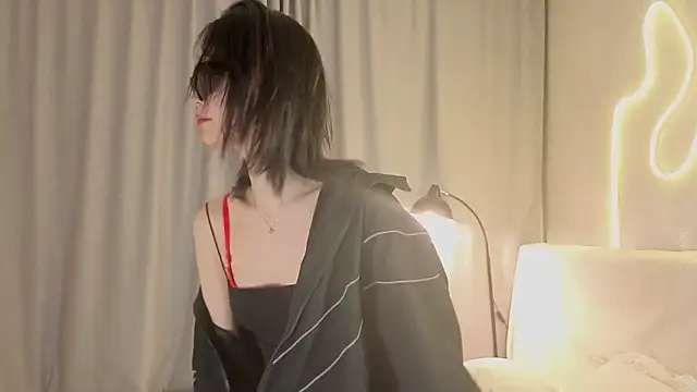 BeatrisRosel online show from February 20, 6:30 pm