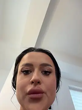 Katty Pery online show from April 30, 2:01 pm