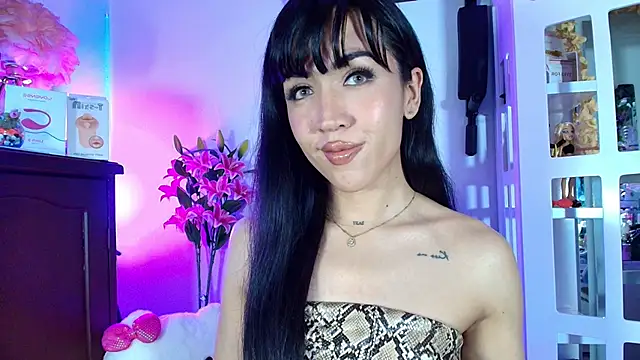 Snapshot of Yiyii chatting on May 16, 9:39 am Yiyii online show from May 16, 9:39 am