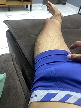 Snapshot of lopes22246 chatting on February 14, 3:36 am lopes22246 online show from February 14, 3:36 am