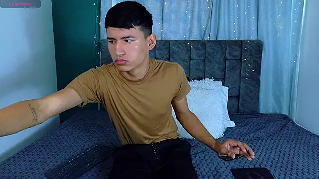 NicolasTorrez online show from February 13, 8:16 pm