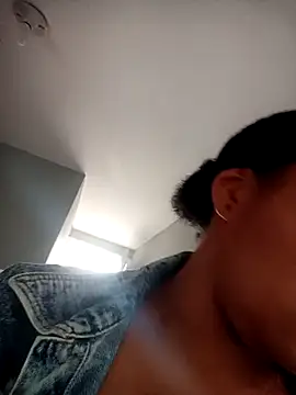 sexygirlatin online show from March 19, 6:23 pm