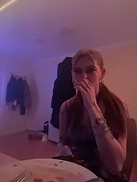 Milli-Kiss online show from February 11, 9:20 pm