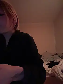 Milli-Kiss online show from February 19, 9:33 pm