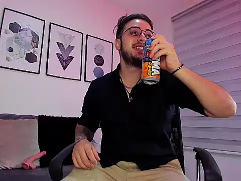 ethan grace online show from March 9, 12:09 pm